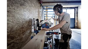 Bosch-Professional-BITURBO-GCM18V-305-GDC-Akku-Kapp-und-Gehrungssaege-inkl.-Bluetooth-Modul-ohne-Akku-ohne-Ladegeraet-305mm-2000W (5) Bosch Professional BITURBO GCM18V-305 GDC Akku-Kapp- und Gehrungssäge inkl. Bluetooth Modul, ohne Akku, ohne Ladegerät 305mm 2000W